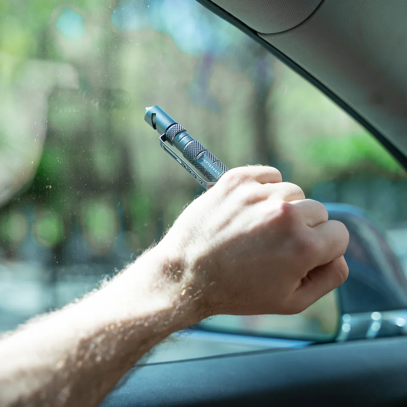 3-In-1 Auto Emergency Pen - Image 2